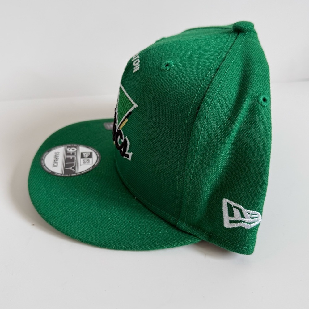 NWT New Era Boston Celtics Green Snapback Hat - Picture 4 of 7